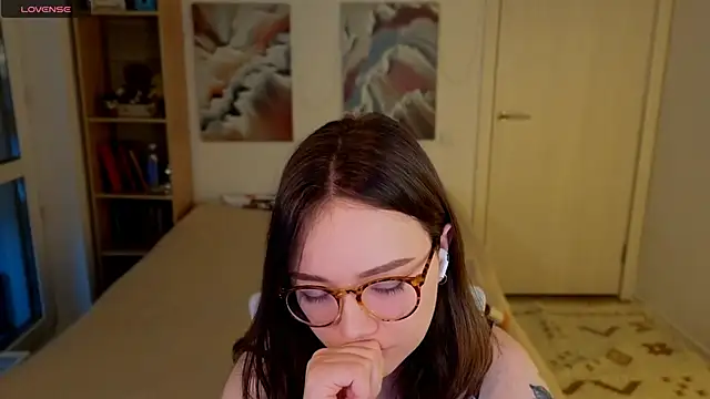 MilenaSaint online show from April 2026 04:13:02 AM