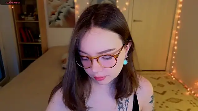 MilenaSaint online show from April 2026 03:56:01 AM