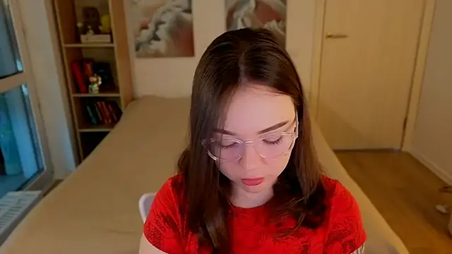 Snapshot of MilenaSaint chatting on May 2026 03:50:01 AM MilenaSaint online show from May 2026 03:50:01 AM