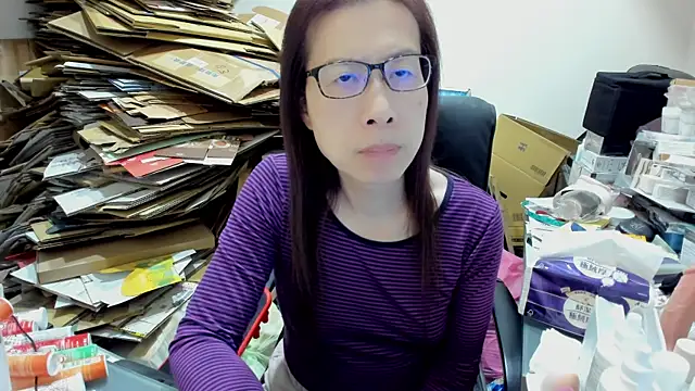 Snapshot of TiffanyC_4772 chatting on January 2025 09:08:01 AM TiffanyC 4772 online show from January 2025 09:08:01 AM