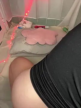 Anal Top online show from November 2025 09:15:01 PM