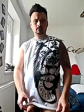 Luismiguel55 online show from March 2026 09:32:02 AM