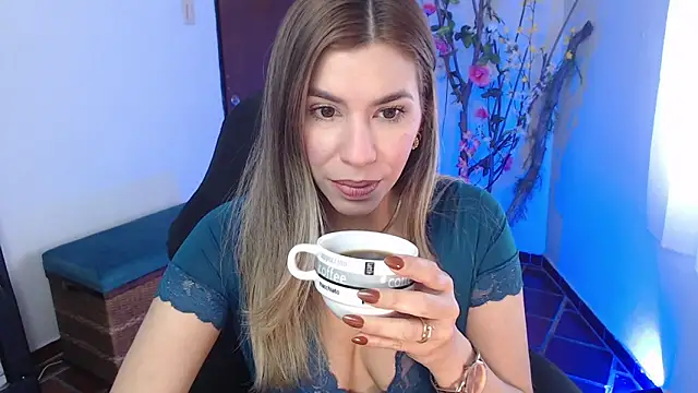 ms sofia x online show from March 2026 04:25:01 PM