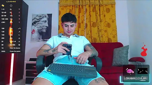 Snapshot of Lobito_xxxl chatting on September 2025 08:48:02 PM Lobito xxxl online show from September 2025 08:48:02 PM