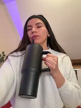 LalieFR online show from April 2026 08:53:02 PM