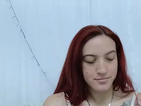 Snapshot of ninaa_fox chatting on December 2025 05:37:02 PM ninaa fox online show from December 2025 05:37:02 PM