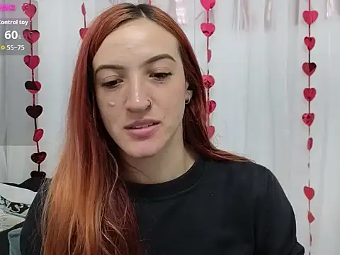 Snapshot of ninaa_fox chatting on October 2025 01:58:02 PM ninaa fox online show from October 2025 01:58:02 PM