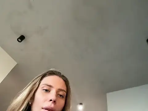 Snapshot of Iris_cherry chatting on December 2025 01:16:02 PM Iris cherry online show from December 2025 01:16:02 PM