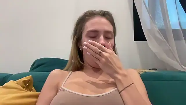 Snapshot of Iris_cherry chatting on December 2025 01:48:02 PM Iris cherry online show from December 2025 01:48:02 PM