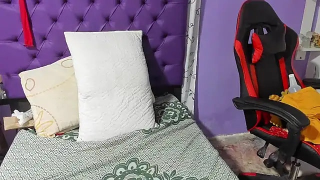 Snapshot of Margoth_clain chatting on November 2025 12:48:02 AM Margoth clain online show from November 2025 12:48:02 AM