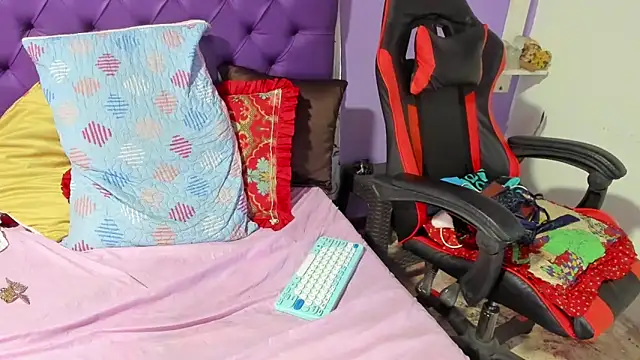 Snapshot of Margoth_clain chatting on December 2025 02:44:02 AM Margoth clain online show from December 2025 02:44:02 AM