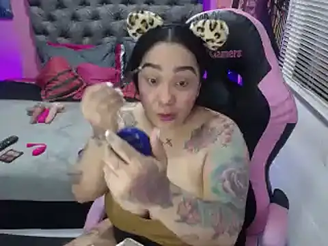 JEENEVIEVE online show from March 2025 06:19:02 PM