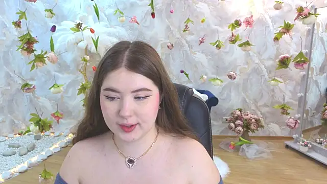 NicoleFoxery online show from May 2026 06:19:01 PM