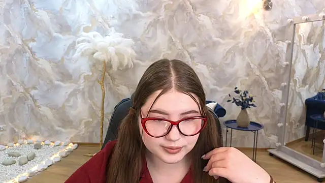 NicoleFoxery online show from February 2026 06:26:01 PM