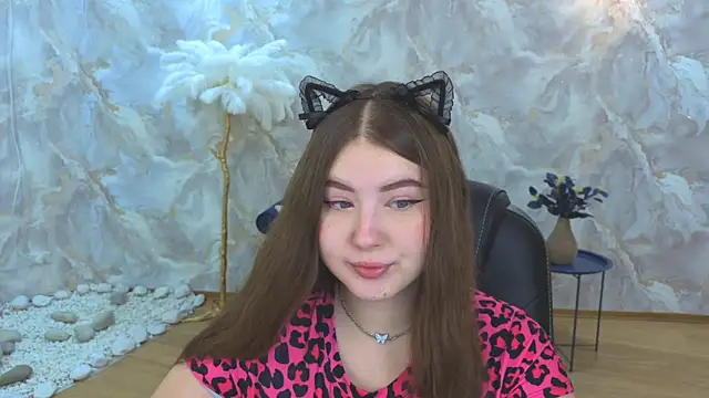 NicoleFoxery online show from October 2025 06:20:01 PM