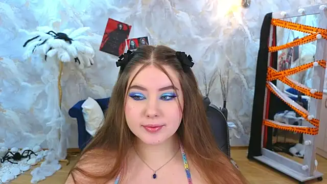 NicoleFoxery online show from November 2025 06:23:01 PM