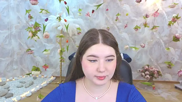NicoleFoxery online show from June 2026 03:18:02 AM