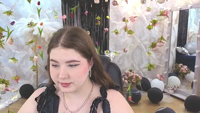 NicoleFoxery online show from July 2026 06:27:02 PM