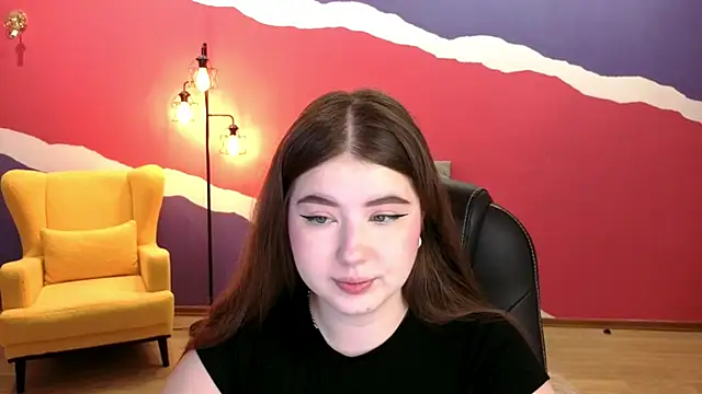 NicoleFoxery online show from November 2025 06:18:01 PM