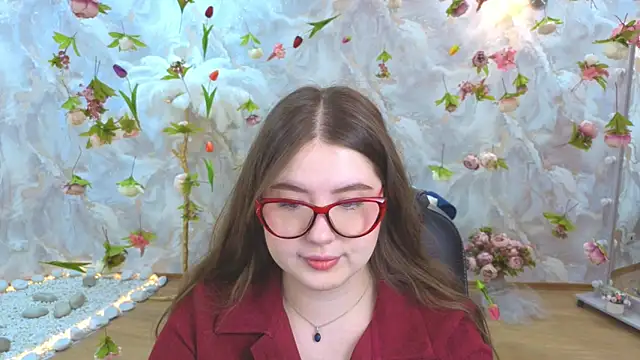 NicoleFoxery online show from April 2026 06:25:02 PM