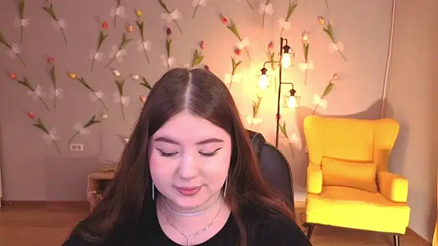 NicoleFoxery online show from April 2026 06:20:02 PM