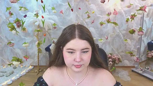 NicoleFoxery online show from June 2026 06:24:01 PM