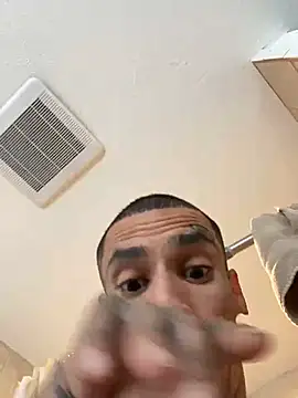 Prettyboiflaco online show from March 2025 03:17:02 PM
