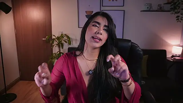 Isabella dior online show from April 2026 07:42:01 PM