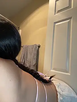 Evie-Luna online show from March 2026 06:09:02 PM