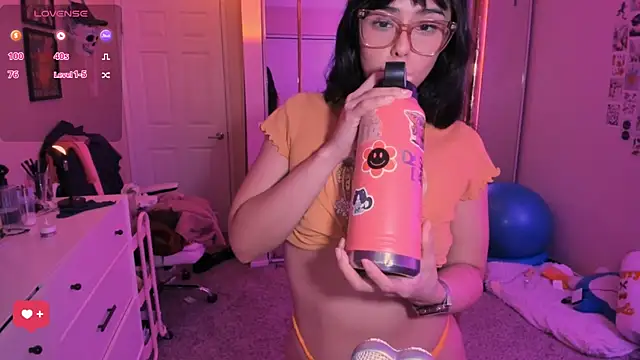 Evie-Luna online show from May 2026 03:56:01 AM
