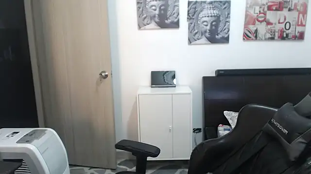 samuelgarcia  online show from January 2025 02:08:02 PM