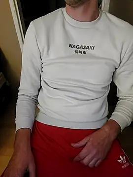 MlodyDres online show from October 2025 04:41:02 PM