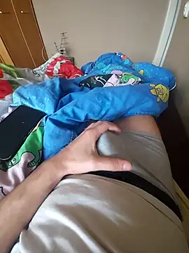 MlodyDres online show from October 2025 06:37:02 AM