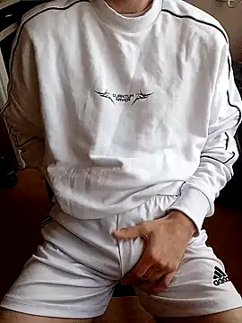 MlodyDres online show from February 2025 07:15:01 AM