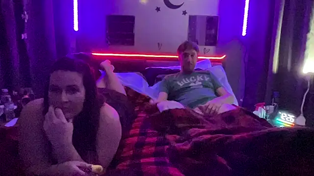 mirandamark2020 online show from April 2026 04:25:01 AM