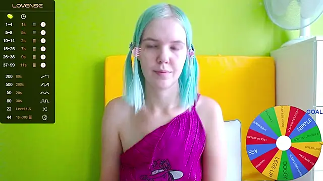 Ultra Meow online show from October 2025 11:00:02 AM