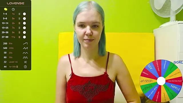 Ultra Meow online show from October 2025 01:43:01 PM