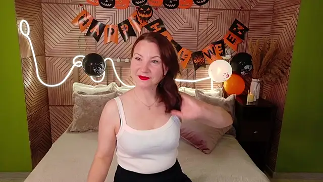 Snapshot of AliceeShy chatting on November 2025 09:41:01 PM AliceeShy online show from November 2025 09:41:01 PM