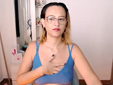 BOREAL MOON online show from March 2026 05:05:01 PM