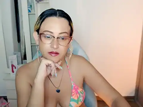 BOREAL MOON online show from December 2025 11:49:01 PM