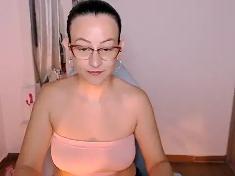 BOREAL MOON online show from May 2026 01:47:02 AM