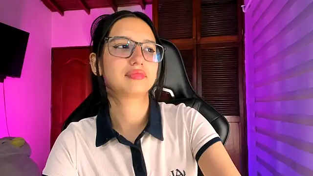 Luniverse online show from November 2025 02:27:01 AM