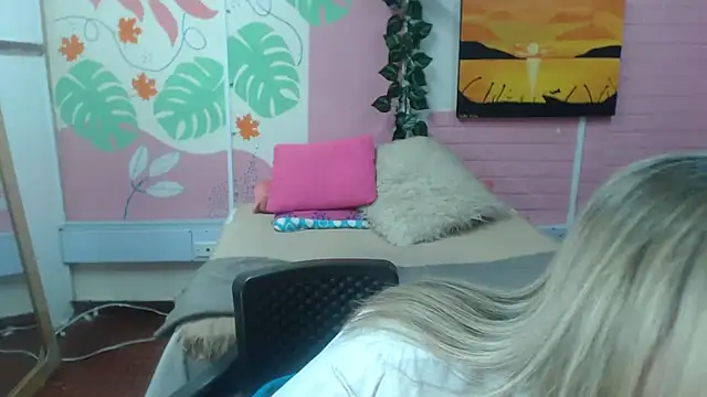 ZAMANTHA online show from February 2026 04:40:01 PM