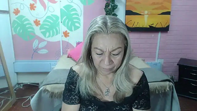 ZAMANTHA online show from April 2026 03:52:02 PM