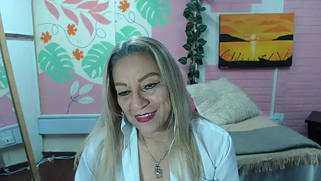 Snapshot of ZAMANTHA chatting on March 2025 03:37:01 PM ZAMANTHA online show from March 2025 03:37:01 PM
