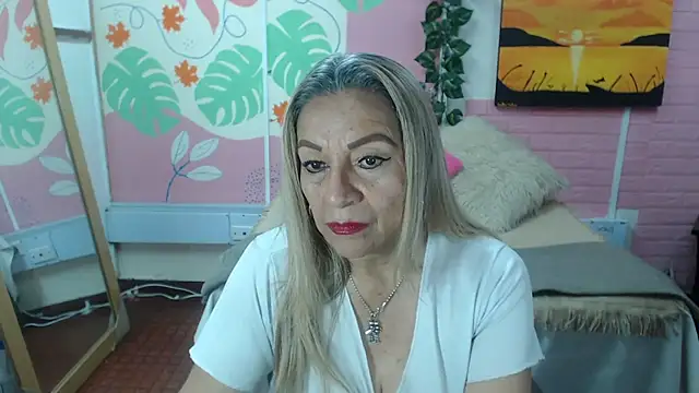 Snapshot of ZAMANTHA chatting on October 2025 03:42:01 PM ZAMANTHA online show from October 2025 03:42:01 PM