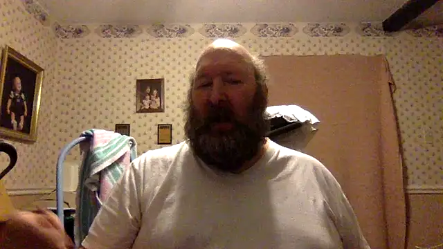 Snapshot of Drwhocares chatting on March 2026 07:48:02 PM Drwhocares online show from March 2026 07:48:02 PM