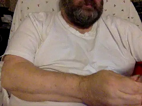 Snapshot of Drwhocares chatting on December 2024 04:00:02 PM Drwhocares online show from December 2024 04:00:02 PM