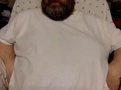 Snapshot of Drwhocares chatting on December 2024 10:35:01 PM Drwhocares online show from December 2024 10:35:01 PM