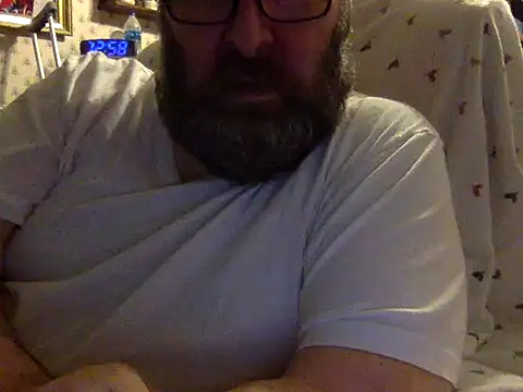 Snapshot of Drwhocares chatting on December 2024 05:59:01 PM Drwhocares online show from December 2024 05:59:01 PM